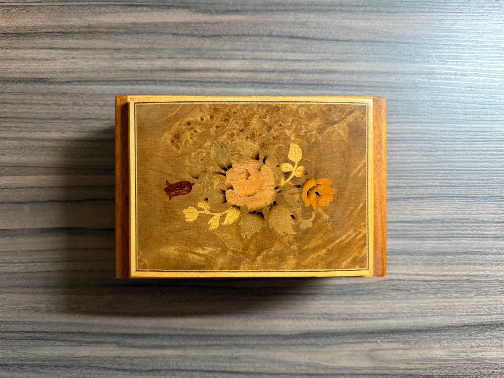 Prachtige vintage Reuge muziekdoos / juwelenkistje, Ophalen of Verzenden, Overige materialen, Ketting