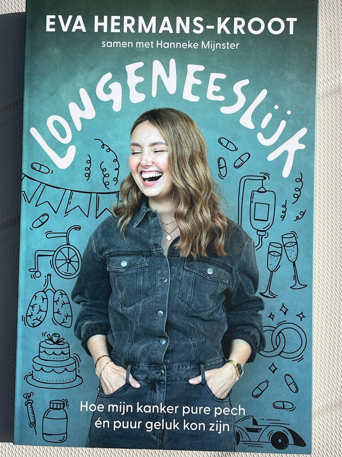Longgeneeslijk - Eva Hermans-Kroot, Ophalen of Verzenden, Zo goed als nieuw