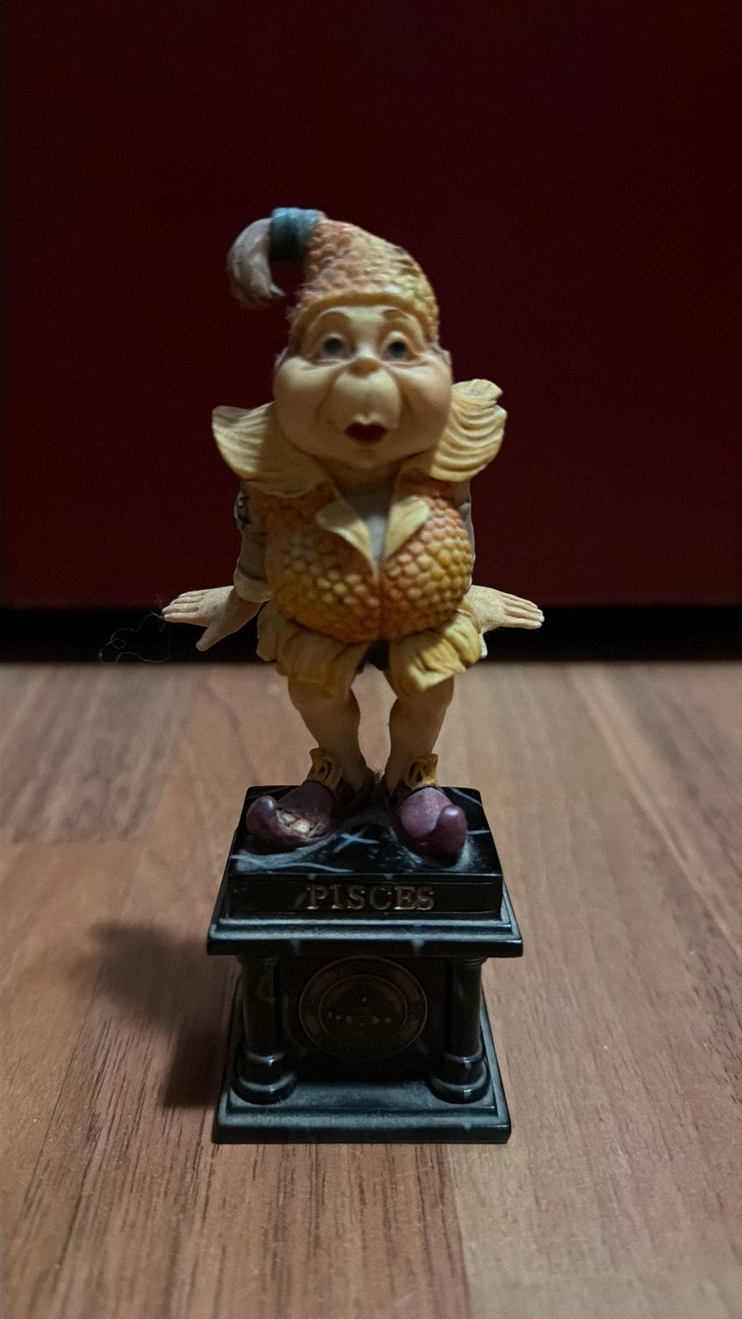 Laaf sterrenbeeld vissen, Ophalen of Verzenden, Zo goed als nieuw, Beeldje of Poppetje