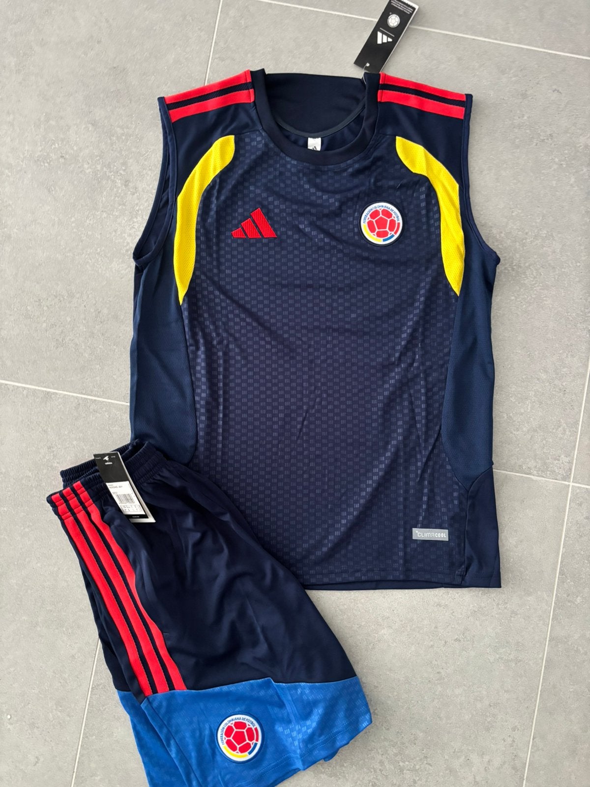 Colombia Sleeveless Set, Ophalen of Verzenden, Nieuw, Set