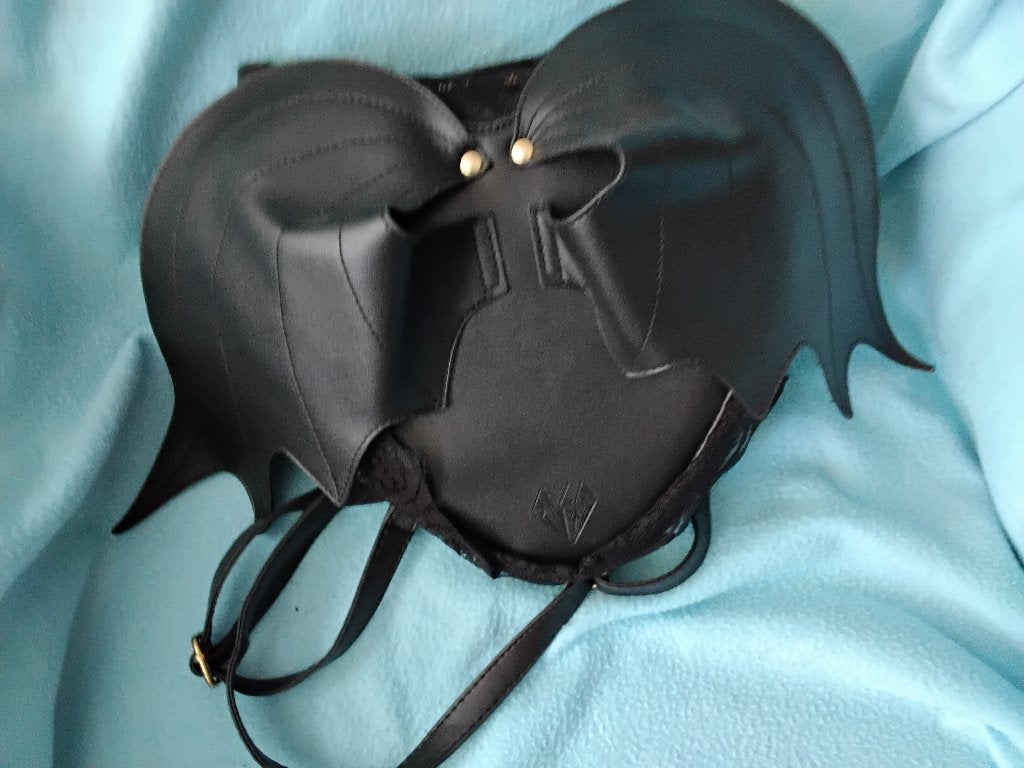 Vleermuisrugtas van azu, Sieraden, Tassen en Uiterlijk, Overige merken, Minder dan 30 cm, 25 tot 40 cm, Nieuw