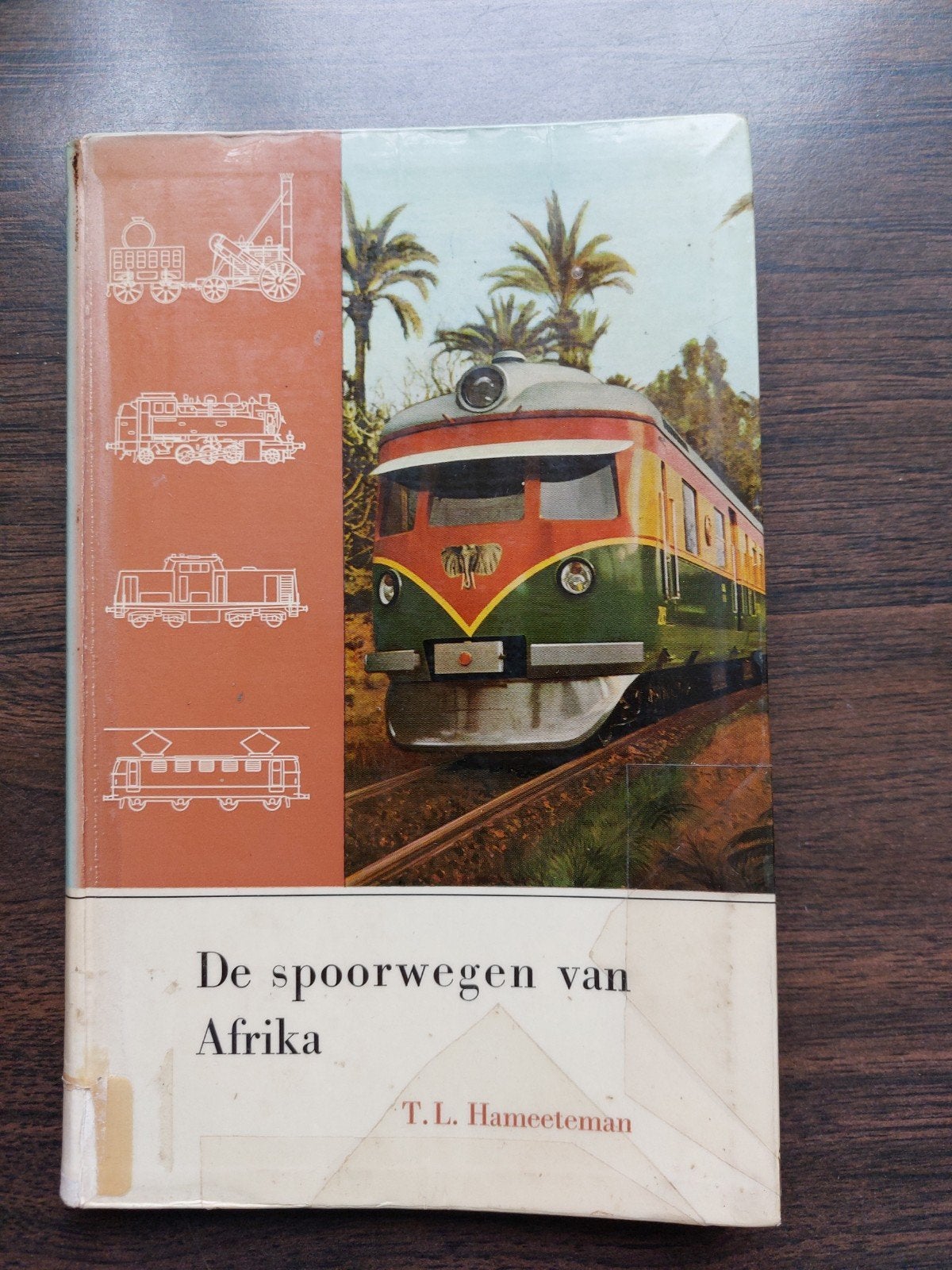 De Spoorwegen van Afrika - T.L. Hameeteman (1967), Boeken, Ophalen of Verzenden, Gelezen, Trein