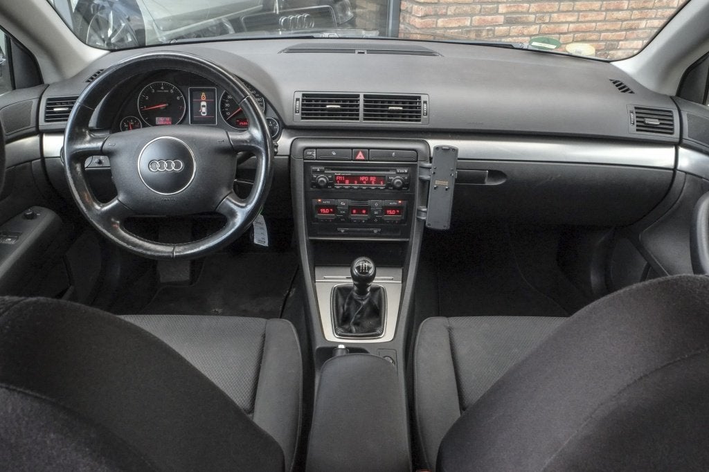 Audi A4 Limousine 2.0 Pro Line (bj 2004), Auto's, 13 km/l, Gebruikt, Automatische klimaatregeling, 4 cilinders