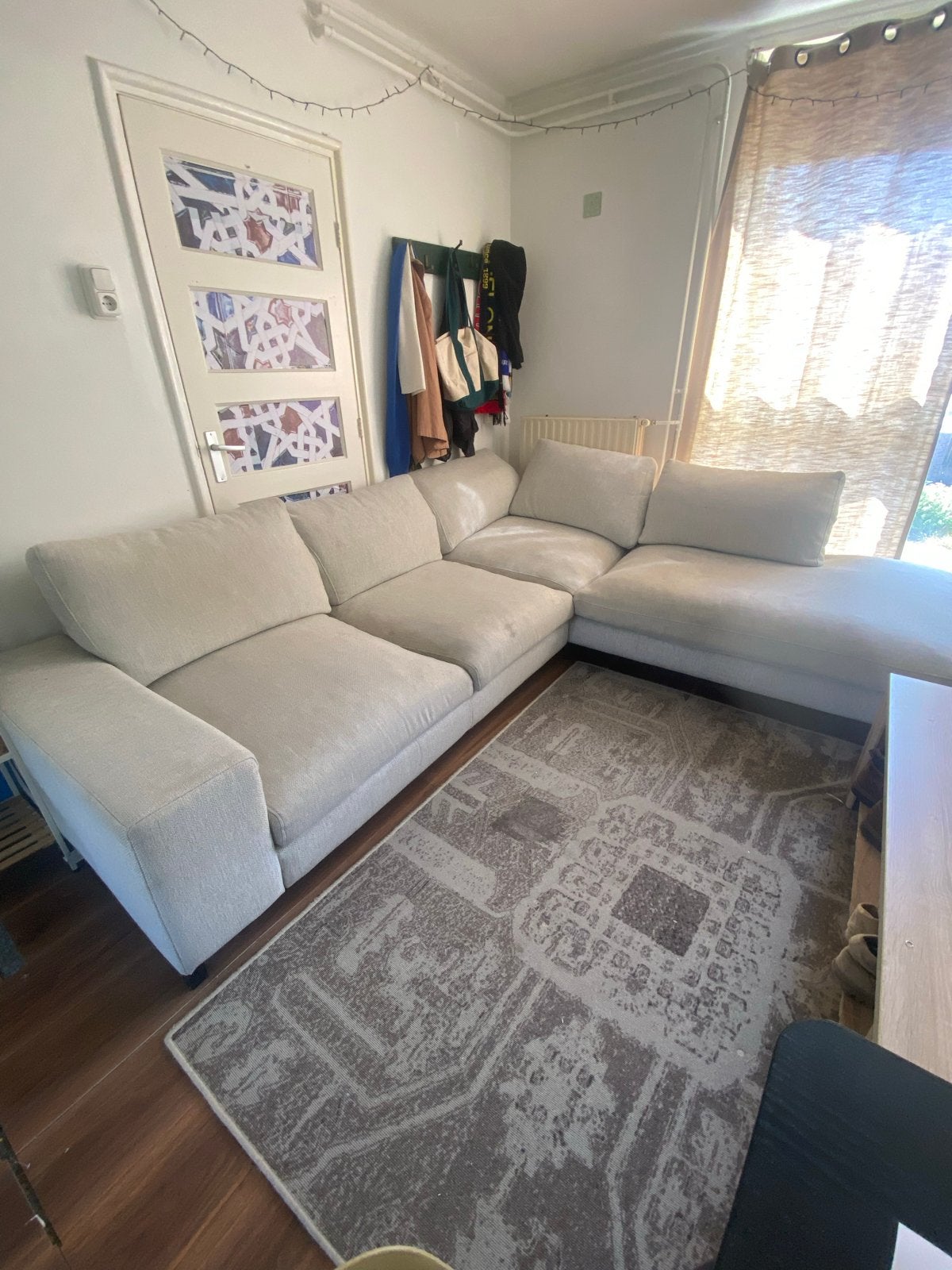 Grote L-vormige stoffen bank met chaise longue, 250 tot 300 cm, Gebruikt, Hoekbank, Ophalen of Verzenden