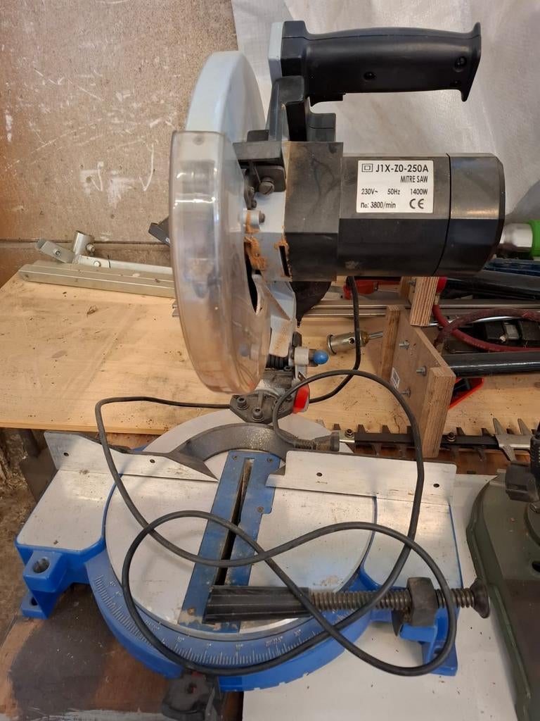 Afkortzaag J1X-ZO-250A 1400W, Ophalen, Gebruikt, Onbekend, 70 mm of meer