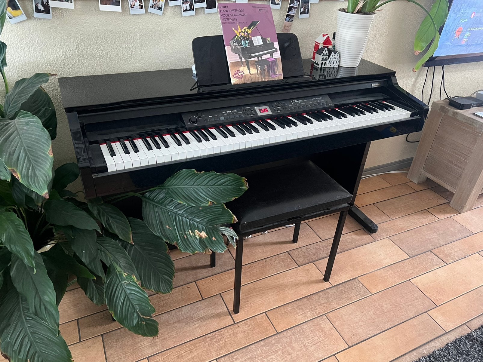 Digitale Piano Stagg STP-710 BK, Muziek en Instrumenten, Piano's, Ophalen, Zo goed als nieuw, Zwart