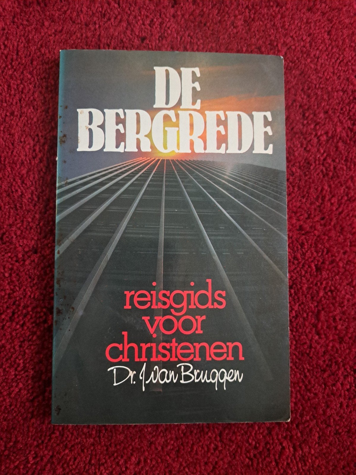 De Bergrede: Reisgids voor christenen - Dr. J. van Bruggen, Boeken, Ophalen of Verzenden, Gelezen, Dr. J. van Bruggen, Christendom | Protestants