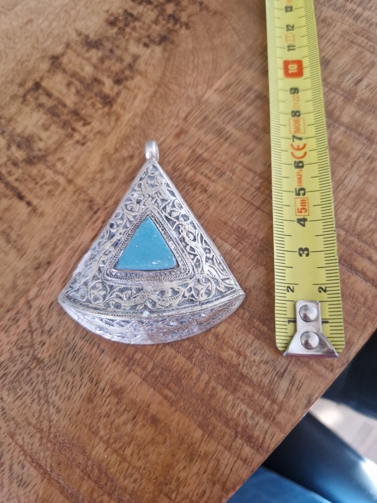 Tibetaans zilverenhanger met turquoise driekhoek., Ophalen of Verzenden, Zilver, Hanger, Met edelsteen