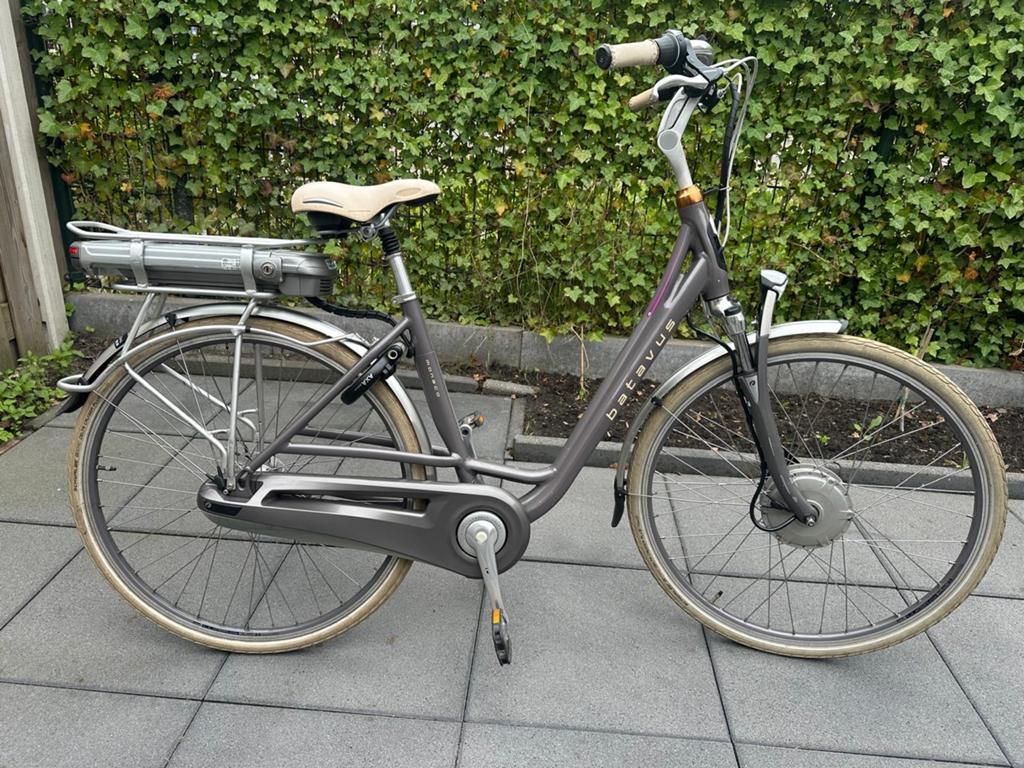 Elektrische Batavus Monacu damesfiets, Gebruikt, Batavus, Ophalen of Verzenden, 51 tot 55 cm