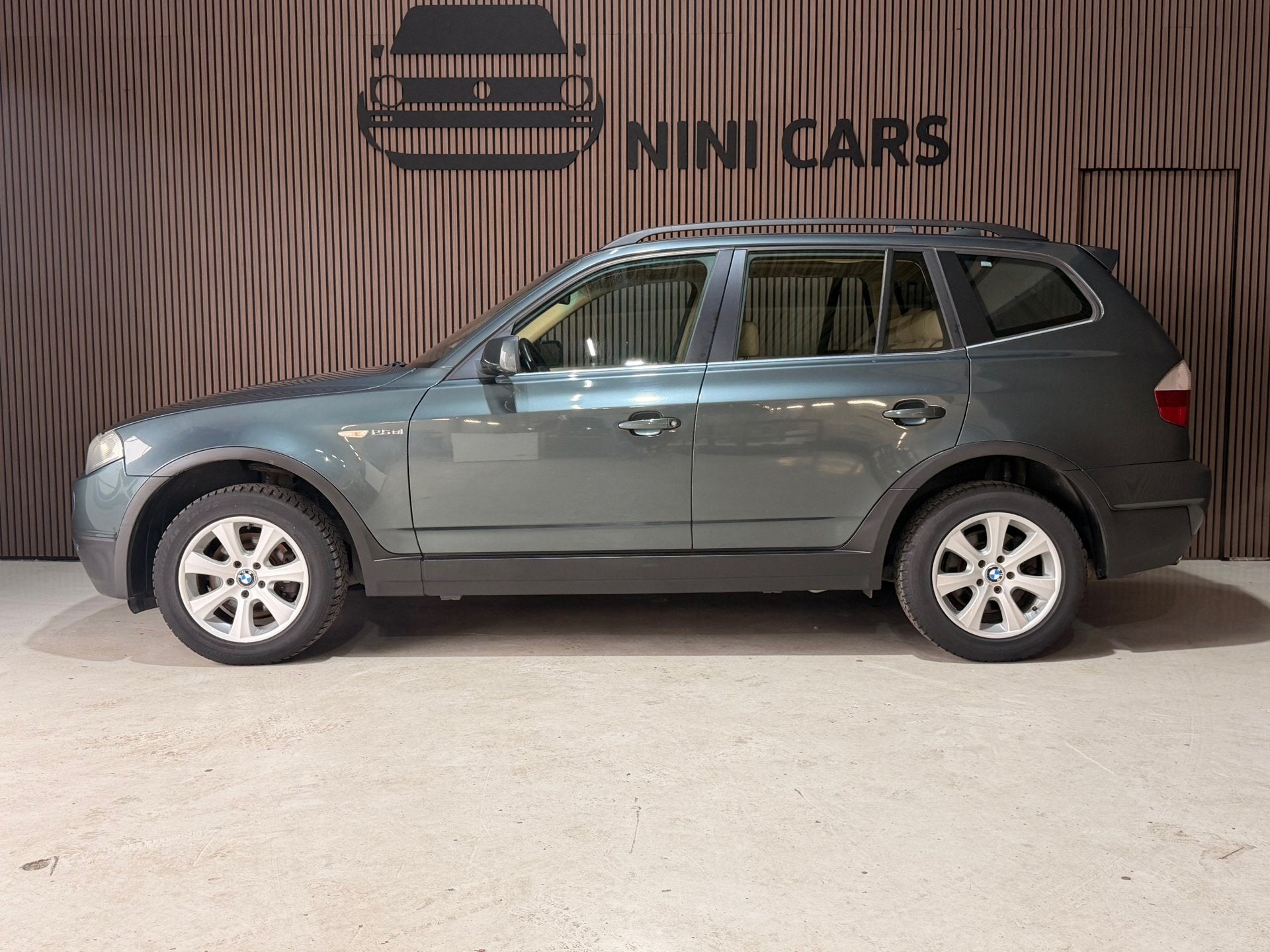 BMW X3 2.5si High Executive vol optie/Nieuw diff, Auto's, Automaat, 1730 kg, 2497 cc, Bedrijf