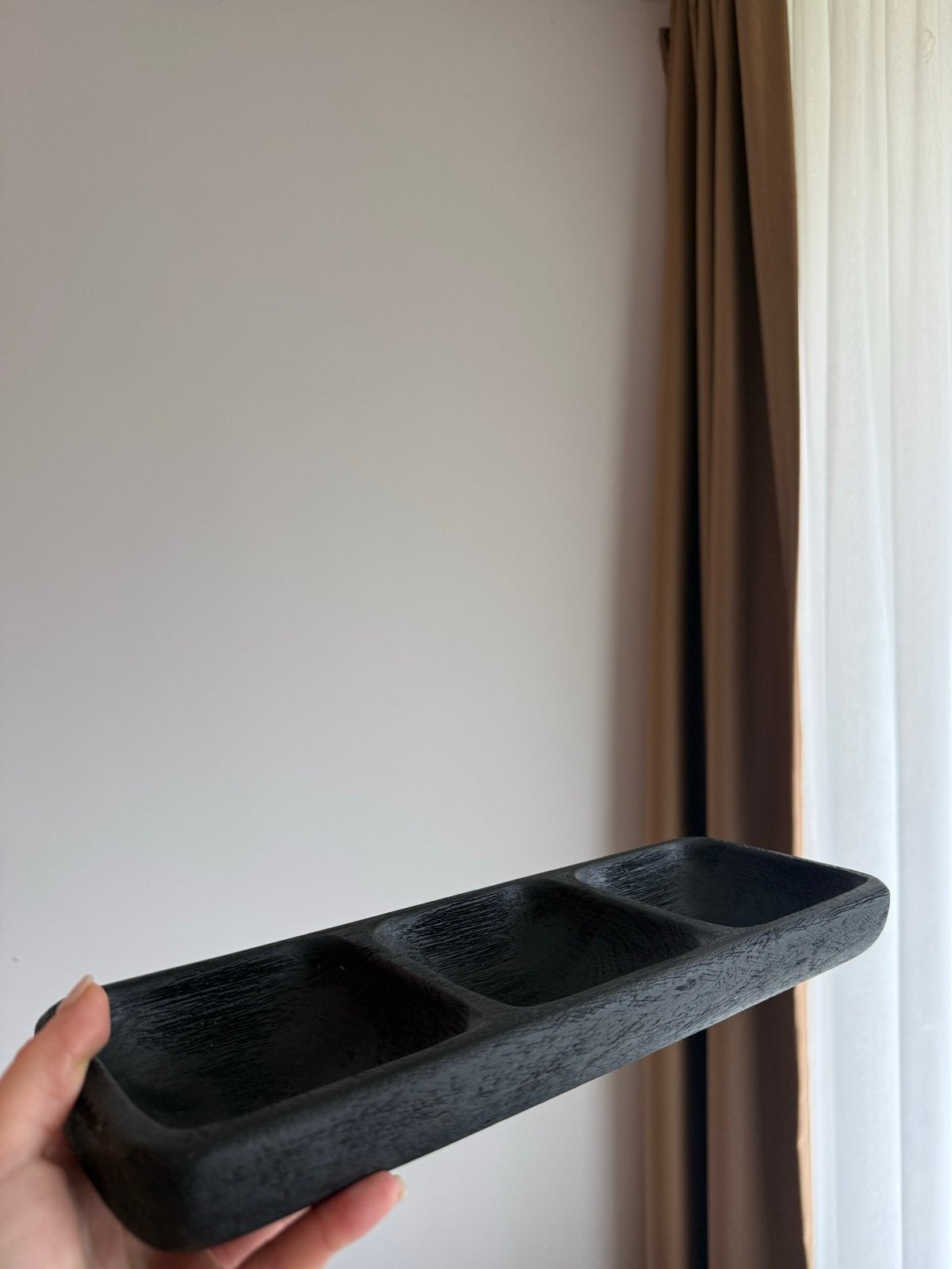 Zwart houten dienblad met 3 vakken - H&M Home, Gebruikt, Ophalen of Verzenden, Dienblad, Rechthoekig