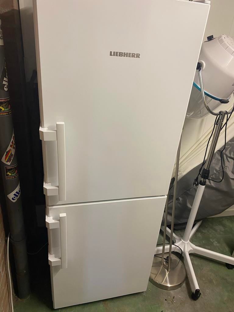 Liebherr Koelkast met aparte vriezer, Ophalen, 150 tot 200 liter, 60 cm of meer, Met aparte vriezer