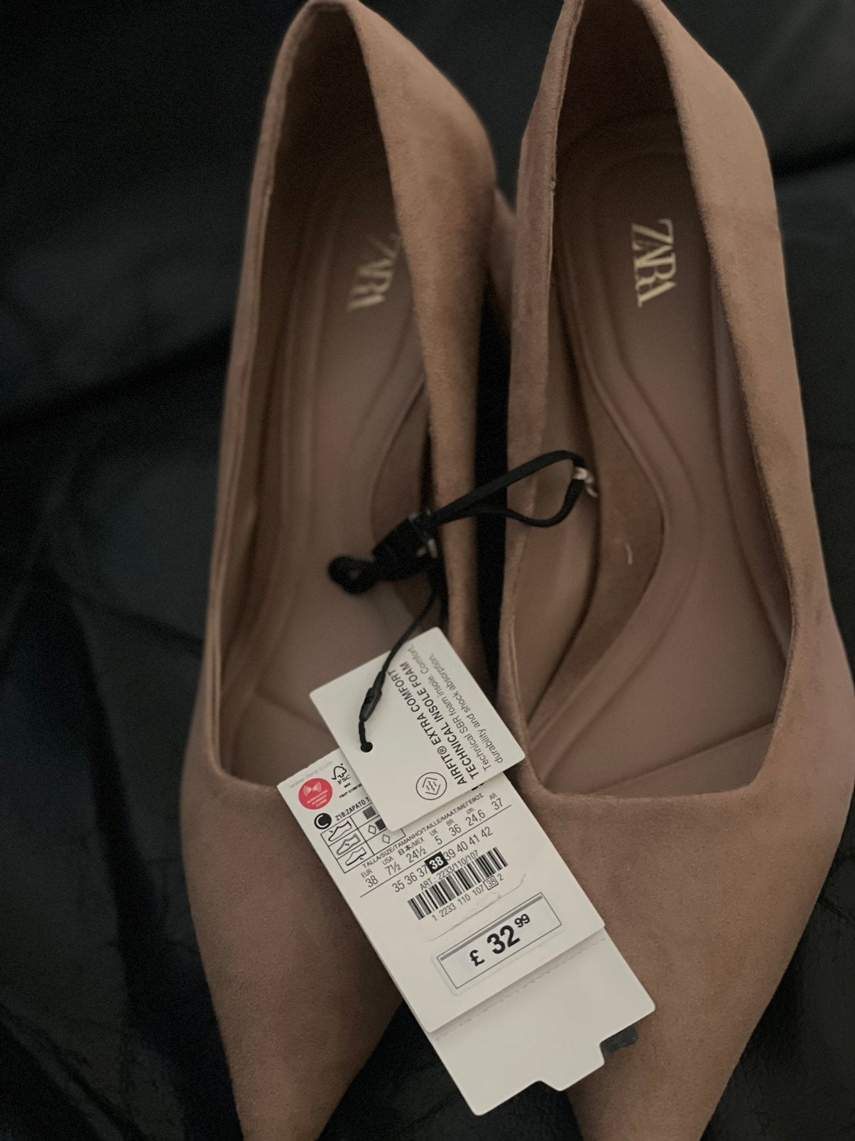 Nieuwe beige Zara hakken – maat 38, Ophalen of Verzenden, Zo goed als nieuw, Beige