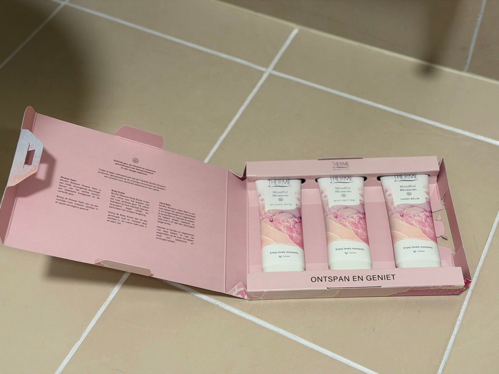 Therme Mindful Blossom Wellness Ritueel Cadeauset Nieuw, Ophalen of Verzenden, Nieuw, Overige typen