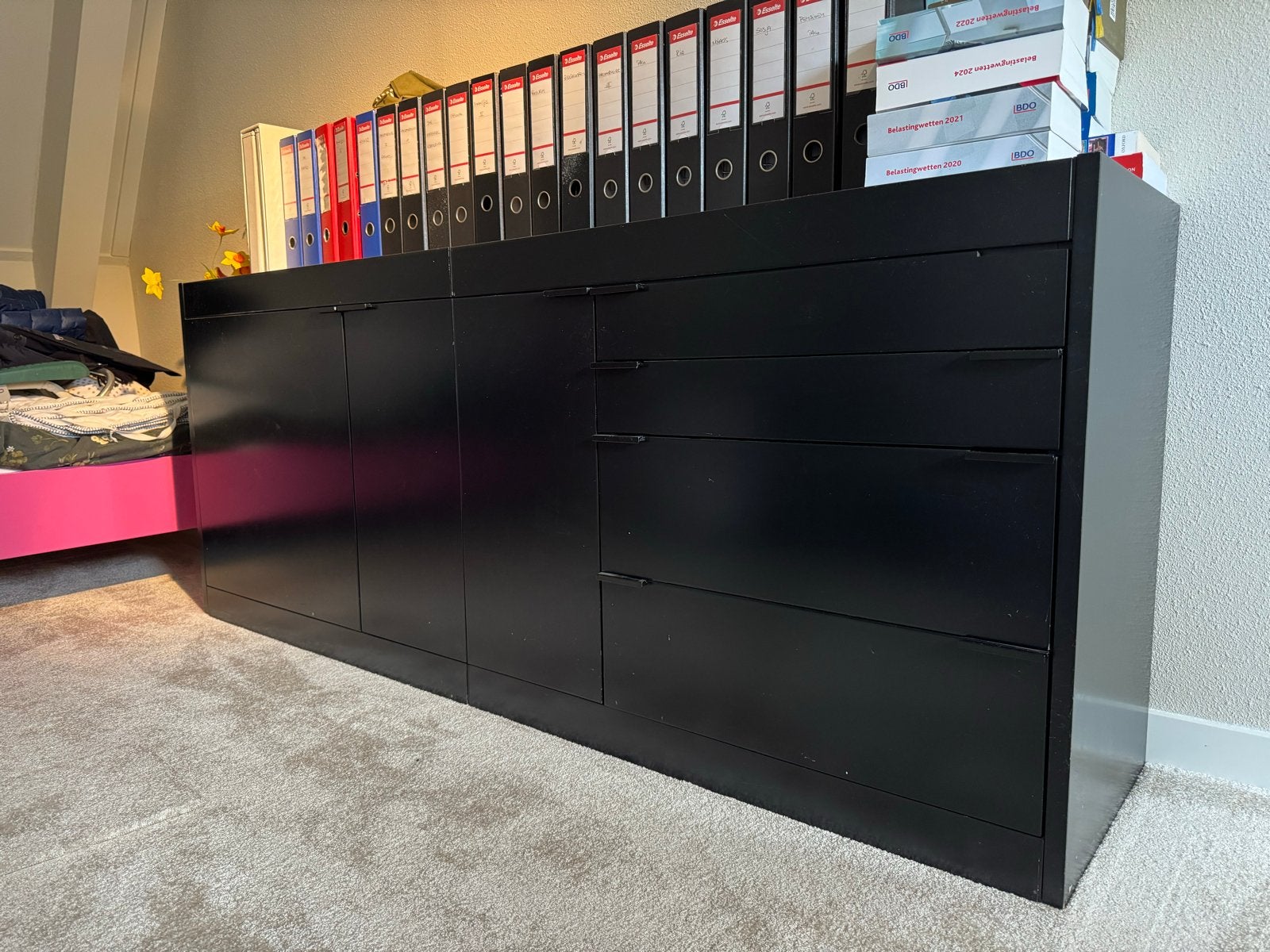 Pastoe L160 Zwart dressoir met lades en deuren, Huis en Inrichting, Kasten | Dressoirs, Ophalen, Gebruikt, 150 tot 200 cm, Met lade(s)