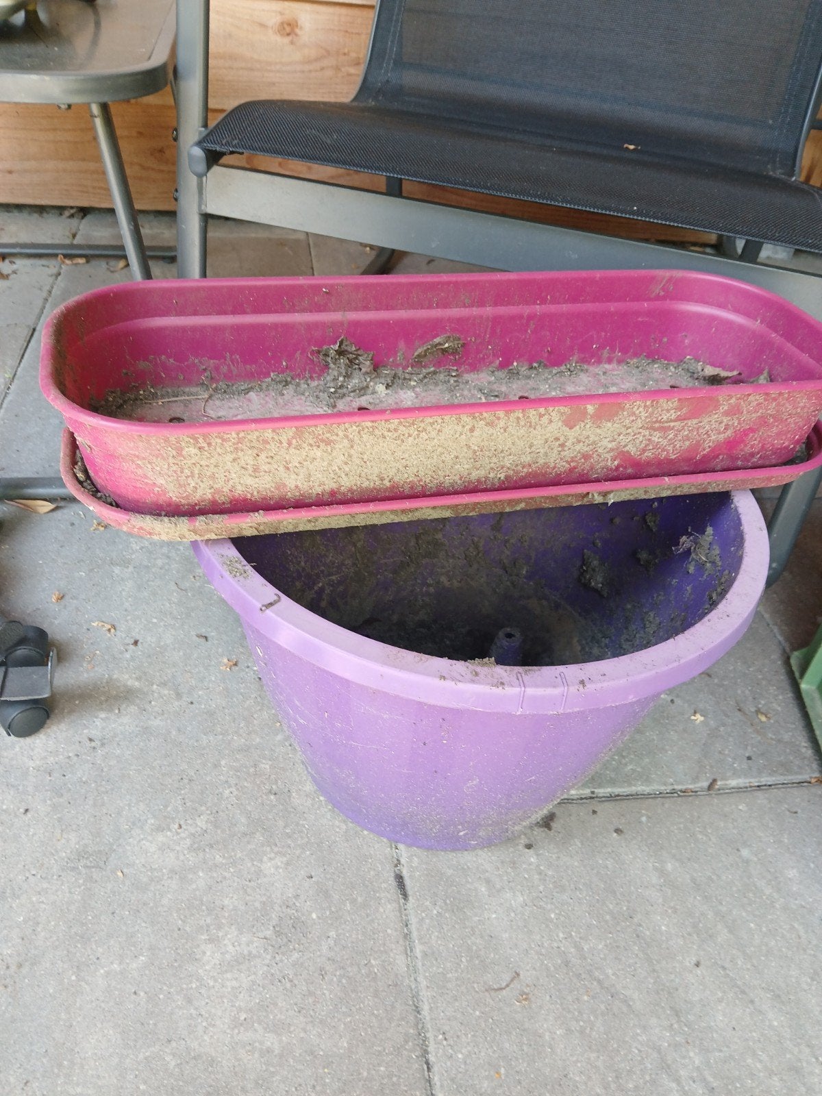 Twee kunststof plantenbakken, Tuin en Terras, Ophalen, Gebruikt, Rond, Kunststof