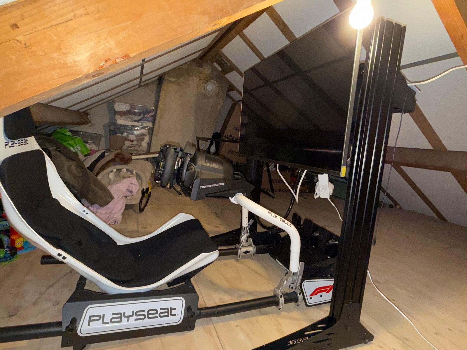 Complete Sim - F1 Playseat instinct * F1 Stuur * TGT 2 + TV, Spelcomputers en Games, Spelcomputers | Overige Accessoires, Ophalen