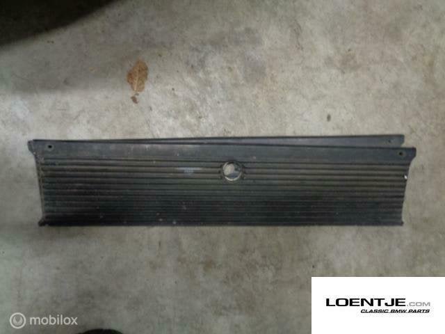 plaat tussen de achterlichten BMW e21 315 316 318 320 323i, Gebruikt, Ophalen of Verzenden, BMW, BMW