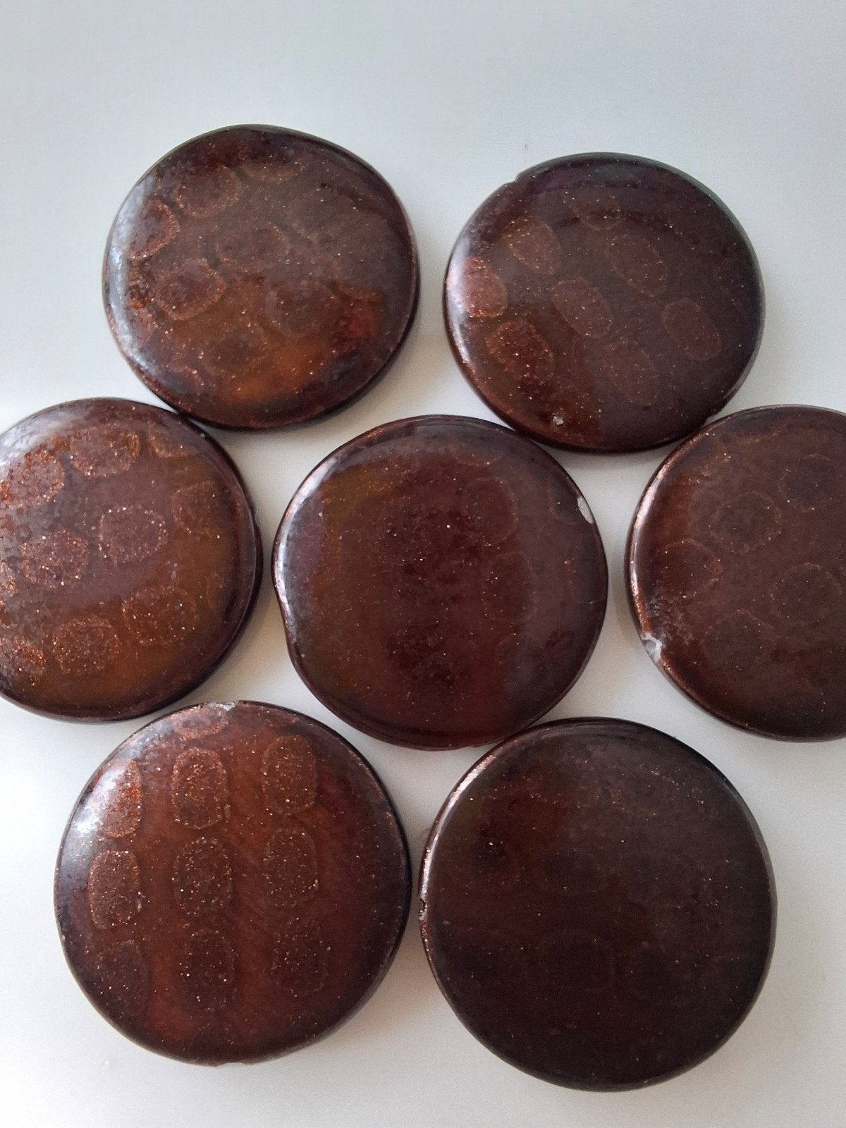 7 stuks platte ronde schelp kralen bruin, Kraal, -, -, Nieuw