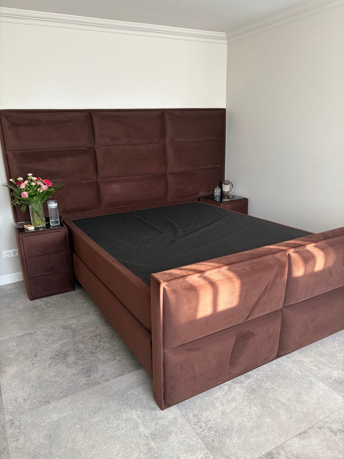 Luxe Tweepersoons Boxspring - Bruin Velours, Huis en Inrichting, Ophalen, Bruin, Tweepersoons, Zo goed als nieuw