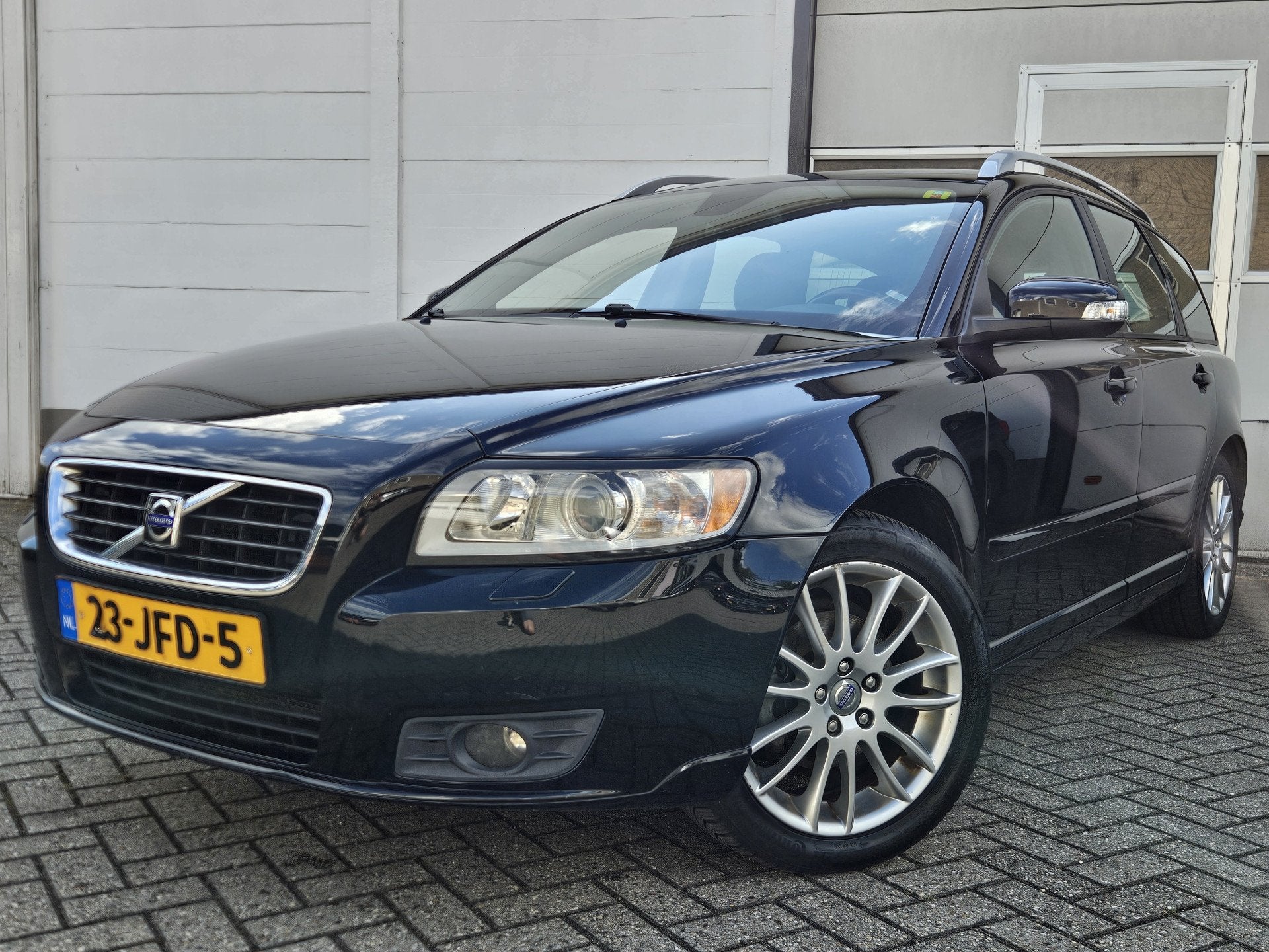Volvo V50 2.0 Edition II /Youngtimer/Leer/Cruise/Trekhaak!, Auto's, Volvo, Voorwielaandrijving, Gebruikt, 4 cilinders, Zwart