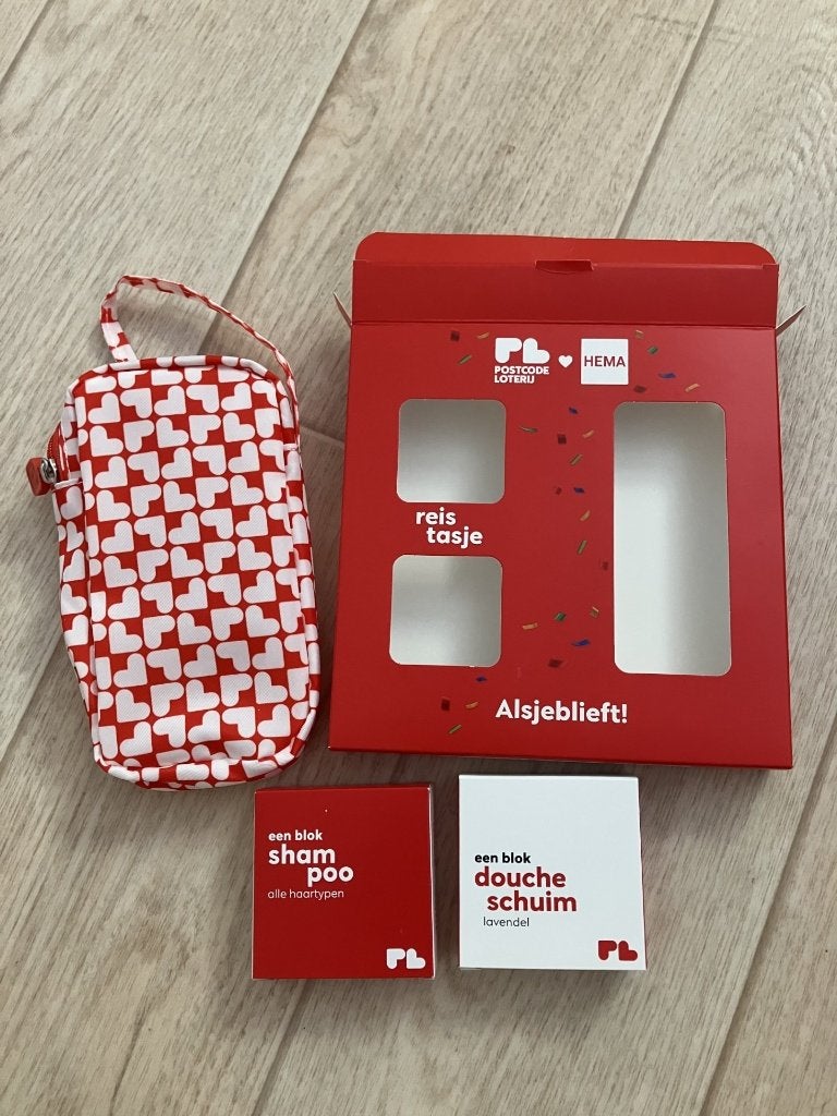 Reistasje met een blok douche schuim en een blok shampoo, Ophalen of Verzenden, Nieuw, Overige typen