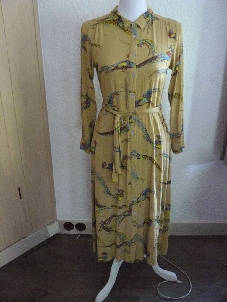 King Louie Olive midi dress Reggie musterd gold maat 38., Kleding | Dames, Maat 38/40 (M), Meerkleurig, Ophalen of Verzenden, Zo goed als nieuw