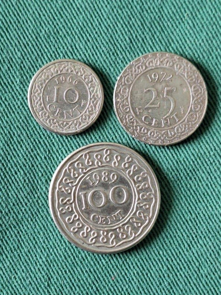 3 munten Suriname 1966-1989, Ophalen of Verzenden, Zuid-Amerika, Losse munt