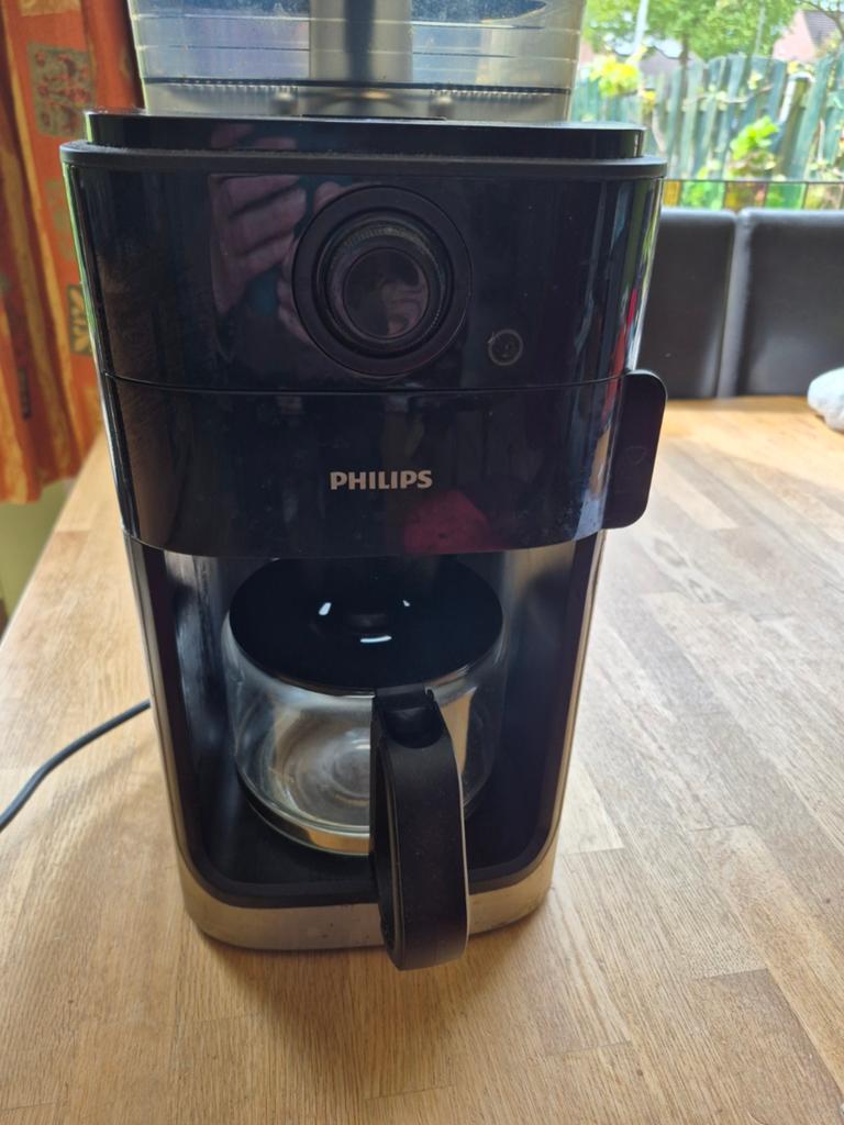 Philips Koffiezetapparaat met ingebouwde bonenmaler, Witgoed en Apparatuur, Koffiezetapparaten, Gebruikt, 10 kopjes of meer, Koffiemachine