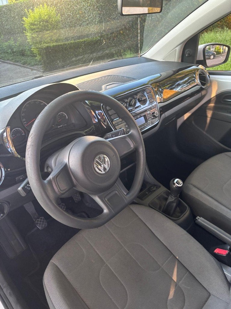 Foto 8 van Volkswagen up! 1.0 44kw (koude airco/nw beurt)