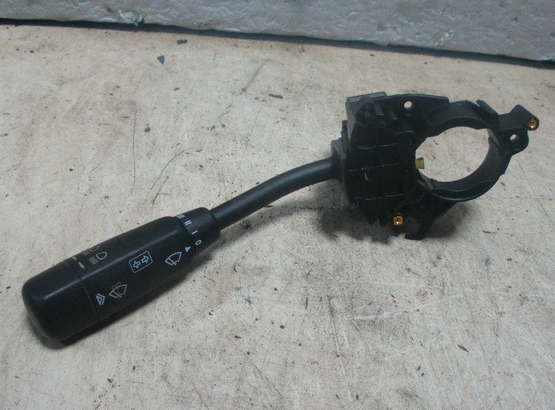 Ruitenwisser Schakelaar Mercedes-Benz A (W168) 1685450110, Gebruikt, Mercedes-Benz AG, Mercedes-Benz, Mercedesstraße 120, Stuttgart 70372, , Duitsland