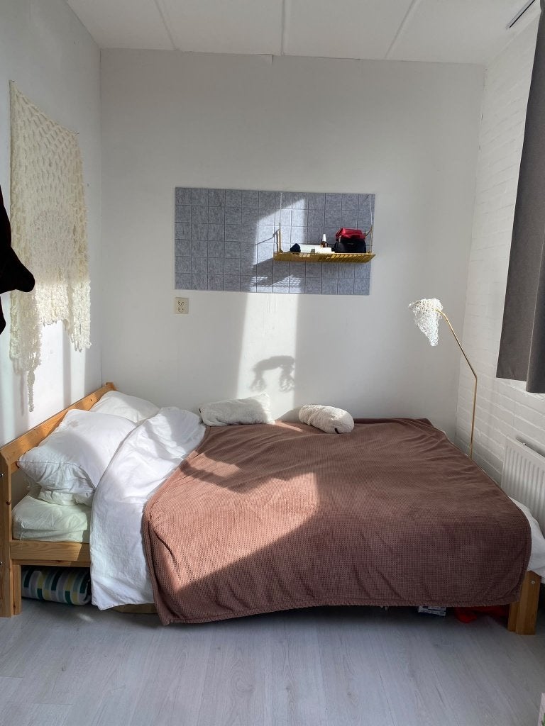 IKEA bed frame, matress and slanted base (NEIDEN, ÅFJÄLL), Gebruikt, Bruin, Tweepersoons, 200 cm