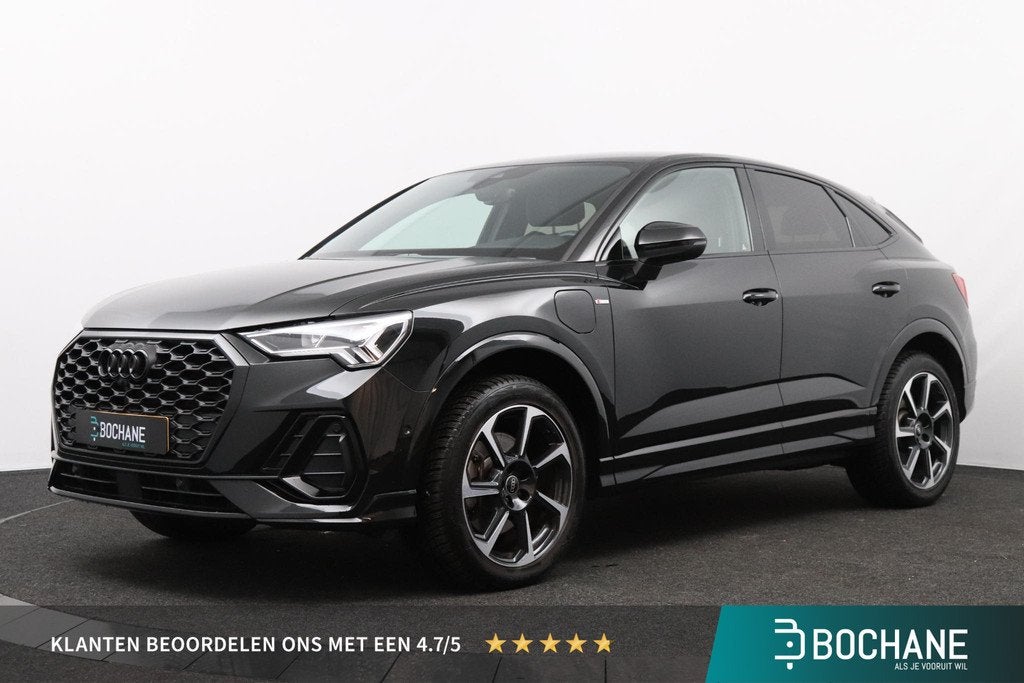 Audi Q3 Sportback 45 TFSI e S Edition | S-Line | 360 Camera, Auto's, Gebruikt, Met garantie (alle), Leder en Stof, Zwart