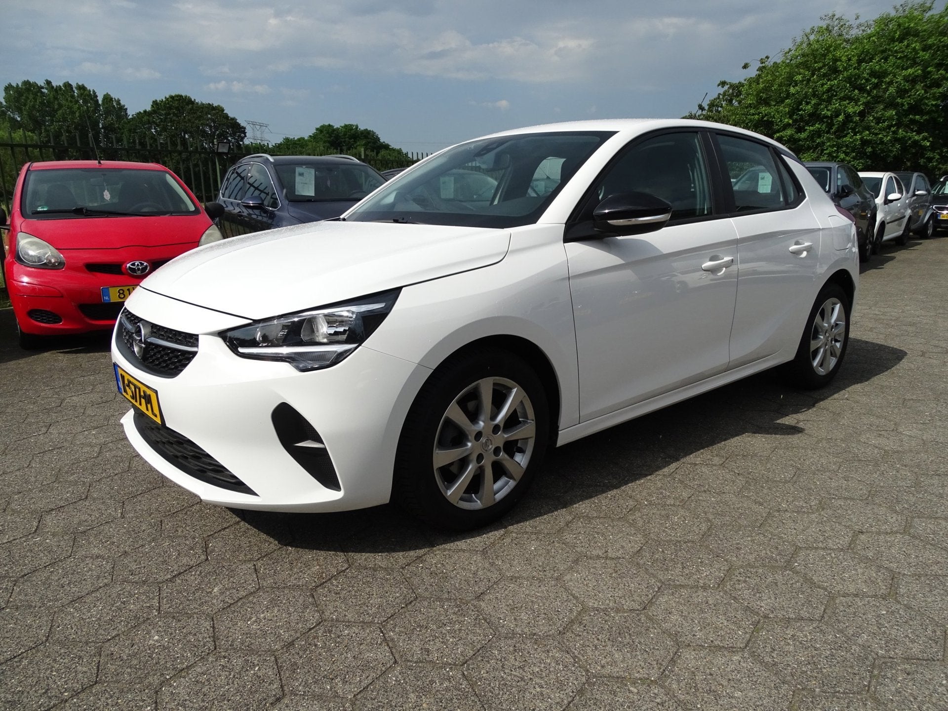 Opel Corsa 1.2 Edition AIRCO/LMV/CRUISE/APPLE CARPLAY/5 DEUR, Auto's, Voorwielaandrijving, Stof, Wit, Origineel Nederlands