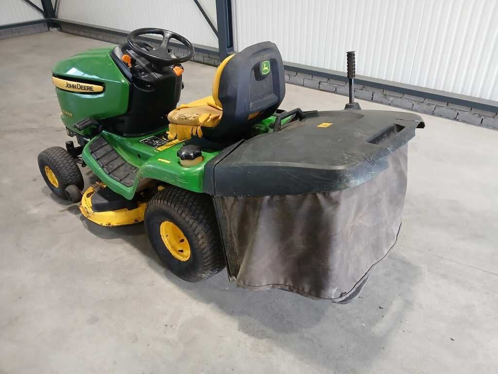 John Deere X 300R zitmaaier, John Deere, JDFCustomerSupport@JohnDeere.com, John-Deere-Strasse 169190
Walldorf, DE, John Deere