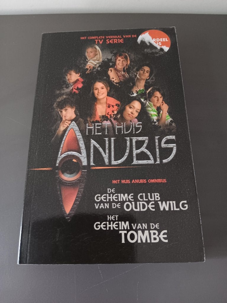 Het Huis Anubis omnibus, Ophalen of Verzenden, Gelezen, Fictie