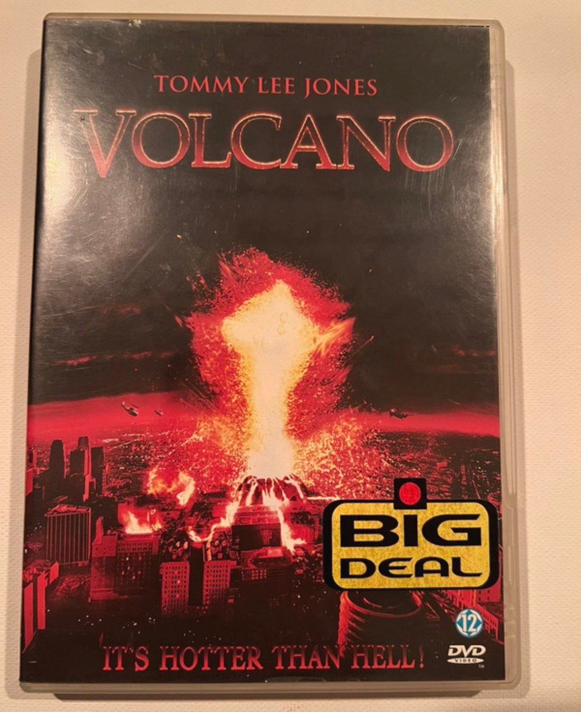 Volcano, Alle leeftijden, Verzenden, Zo goed als nieuw