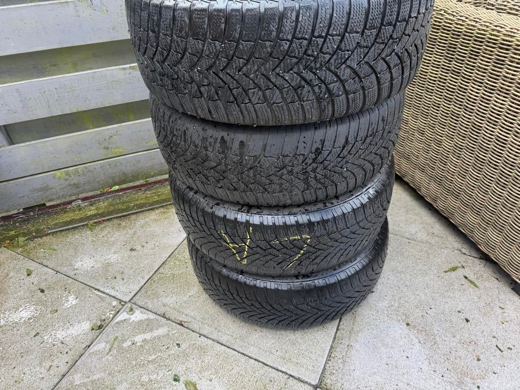Set zwarte velgen voor a-klasse claklasse b-klasse 205 55 16, Auto diversen, Autosport-onderdelen, Ophalen of Verzenden, Zo goed als nieuw