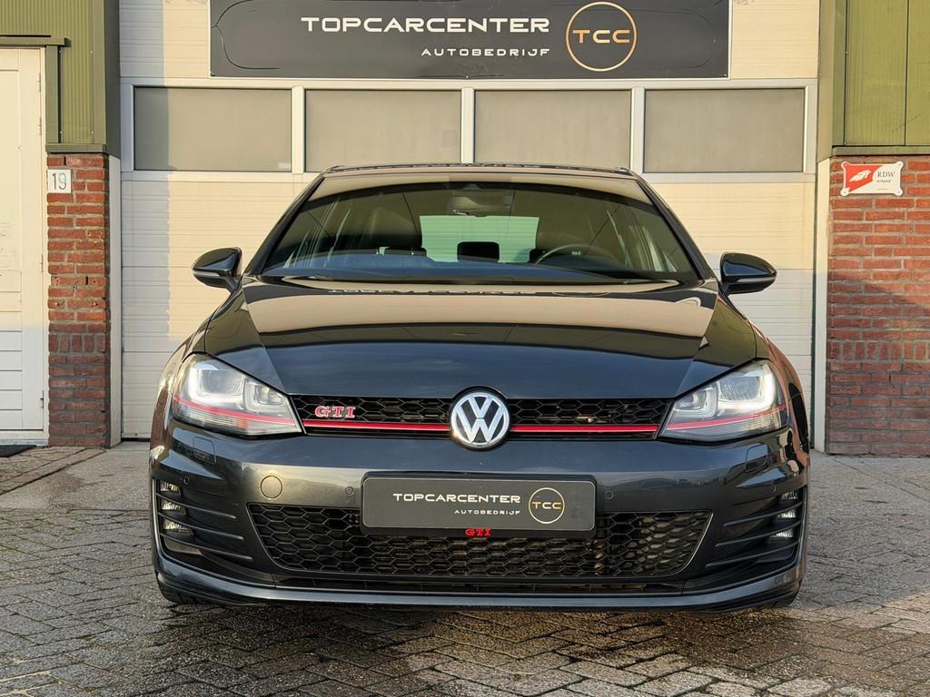 Volkswagen Golf 2.0T SI GTI Performance/CAMERA/LEER/STOELV, Auto's, Gebruikt, 4 cilinders, 1984 cc, Zwart