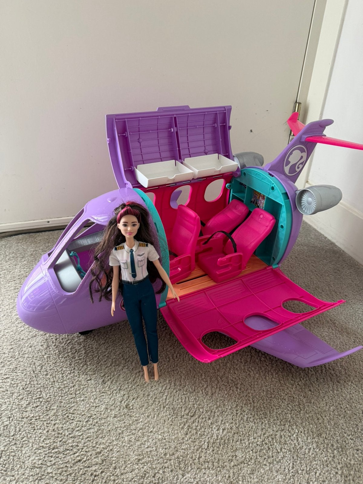 Barbie vliegtuig met pop, Ophalen of Verzenden, Zo goed als nieuw, Barbie