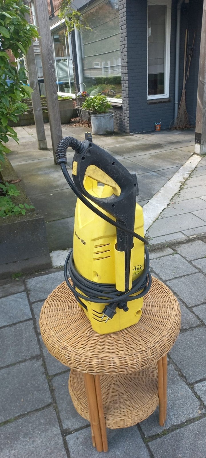 Hoge drukspuit, Ophalen