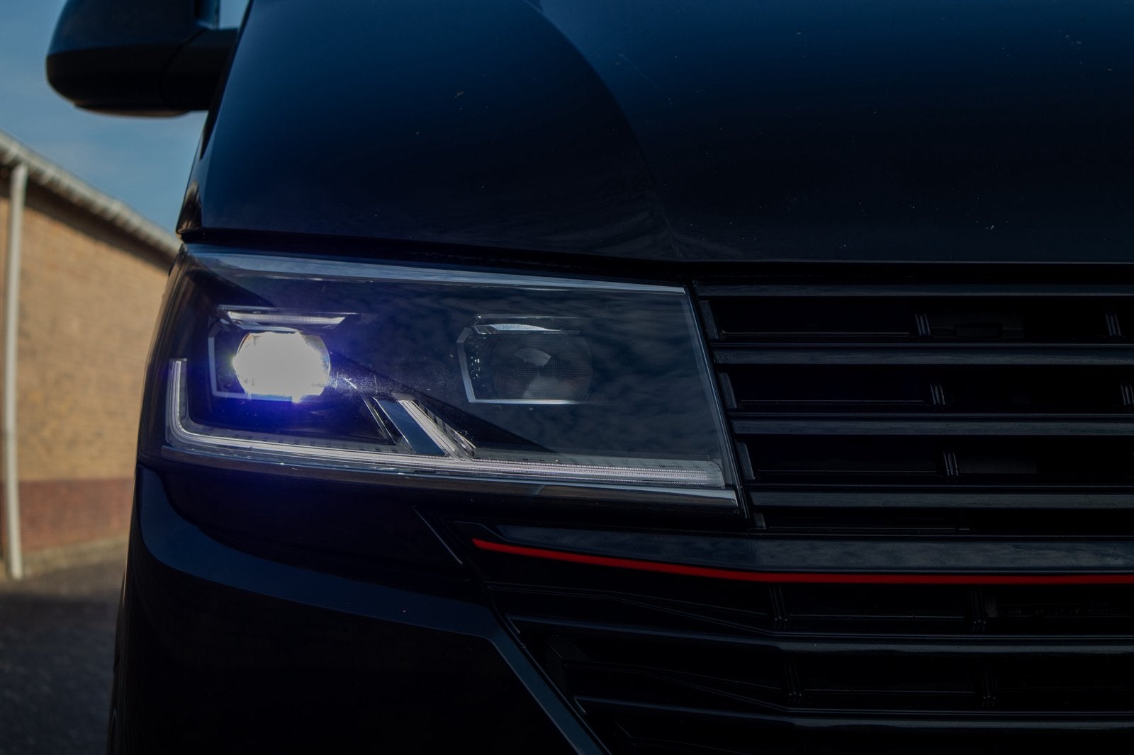 Foto 16 van VW Transporter T6.1 L2H1 DSG Koppejan styling