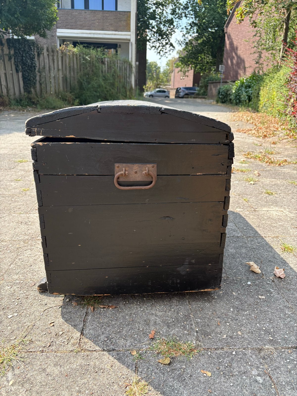 Kist - Oude Houten Zwart geverfde kist, Huis en Inrichting, Woonaccessoires | Kisten, Ophalen, Gebruikt