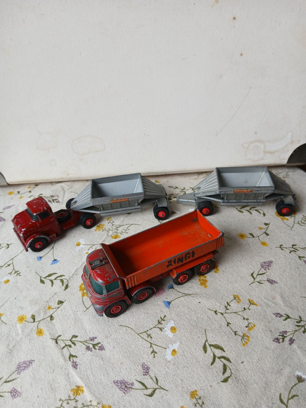 Freuhauf Hopper en Hoveringham Tipper. Matchbox, Ophalen of Verzenden, Gebruikt