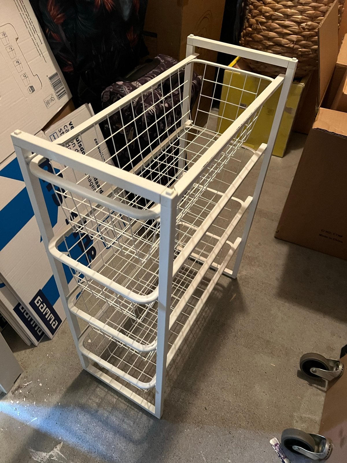 Wit metalen rek met 4 uittrekbare manden, Ophalen, Gebruikt