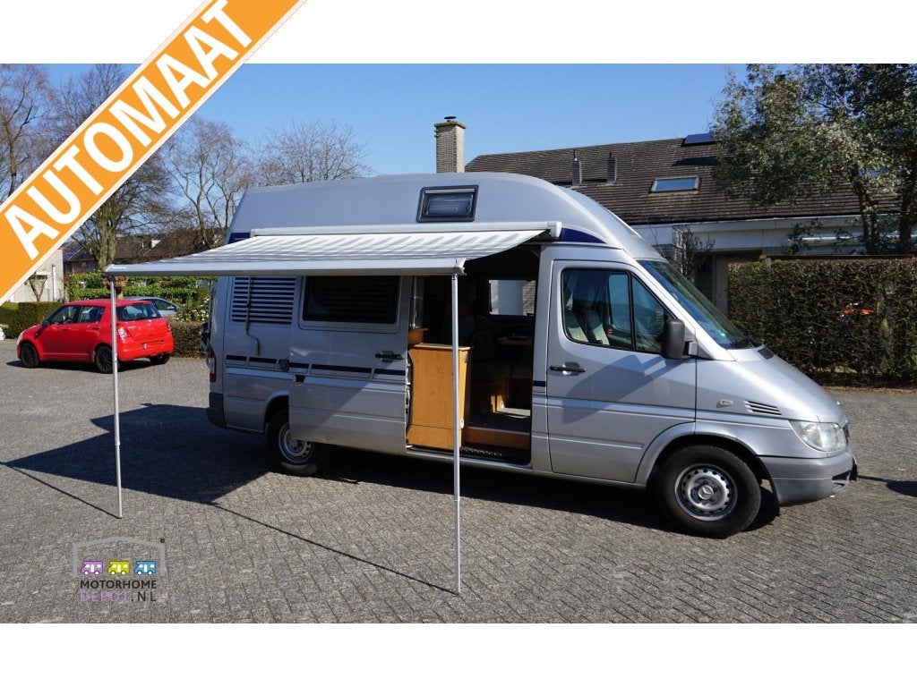 La Strada Regent L / Automaat / Zonnepaneel, Automaat, Buscamper of Camperbus, Ringverwarming, Luifel