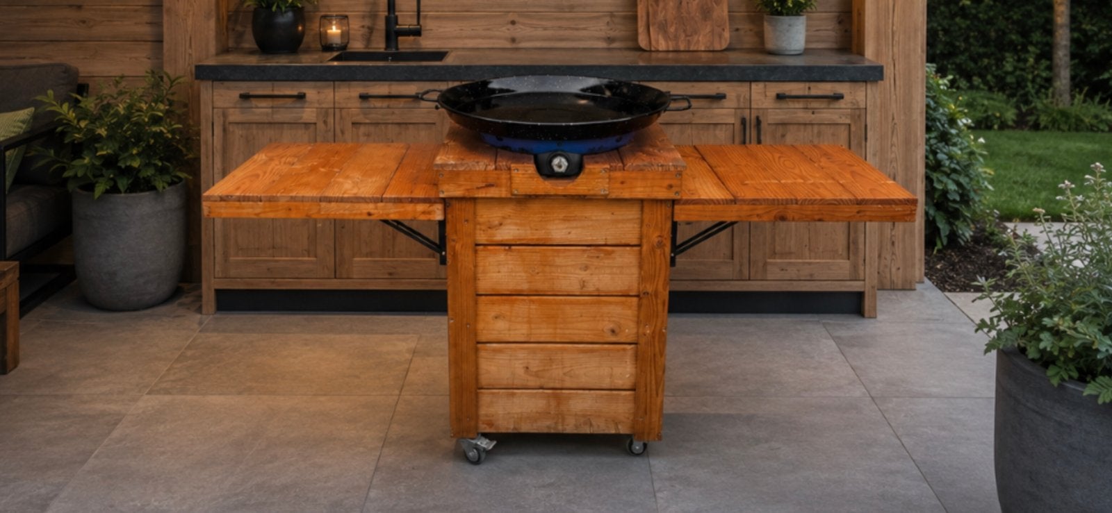 Buitenkeuken douglas / skottelbraai / hamburgerpan, Tuin en Terras, Buitenkeukens, Ophalen, Zo goed als nieuw, Gas, Vrijstaand