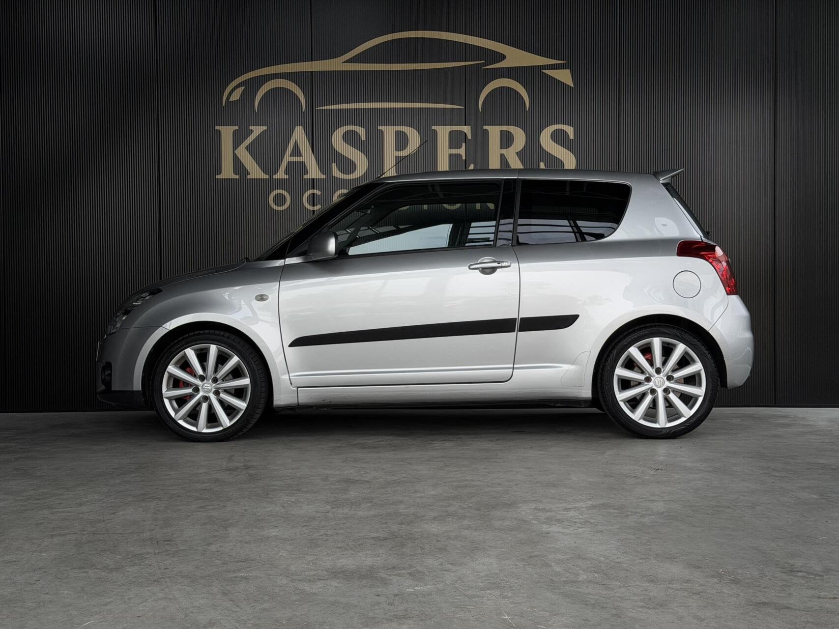 SUZUKI SWIFT 1.6 SPORT 125ch - JANTES 17" - SIÈGES SPORT - CLIMATISATION AUTOMATIQUE - DÉMARRAGE SANS CLÉ - AILERON