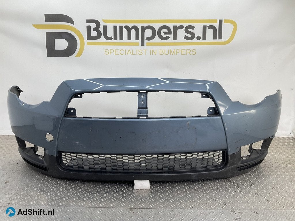 Bumper Mitsubishi Colt 6 Facelift 6400C105 Voorbumper B9-184, Bumper