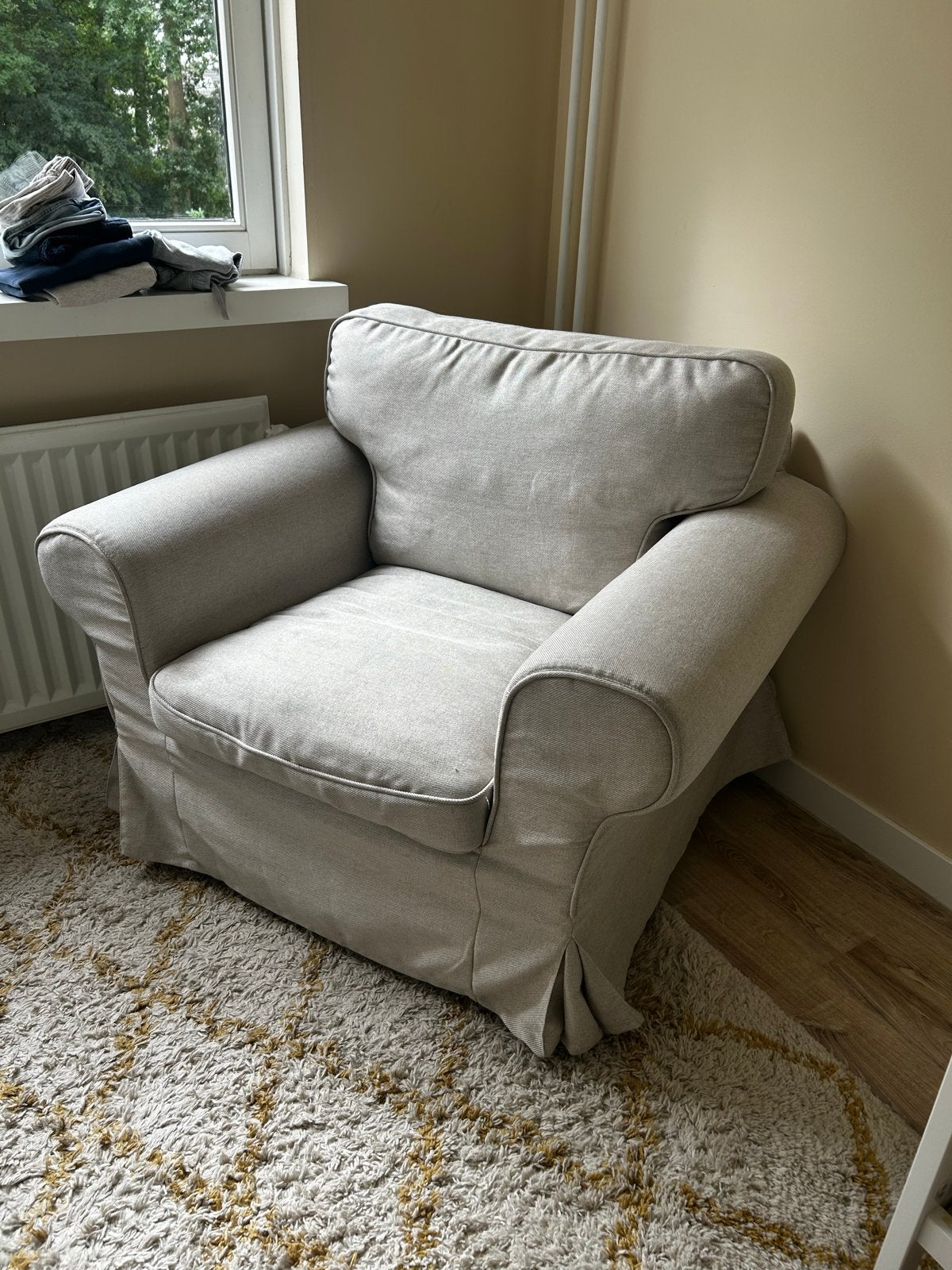 Comfortabele ektorp fauteuil - Lichtgrijs, Ophalen, Gebruikt, Stof, 75 tot 100 cm
